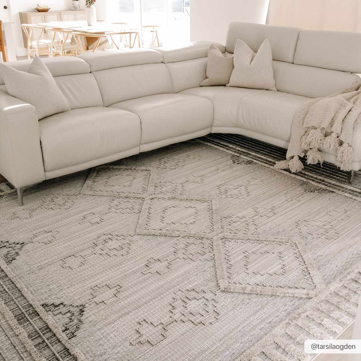 High-Low Textured Rustic Area Rug – Soft Polyester